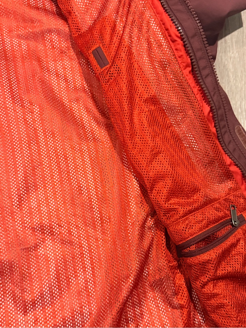 Patagonia Womens H2No RECCO Hooded Snowbelle Jacket Sz Large Red 31680 EUC - Picture 11 of 11